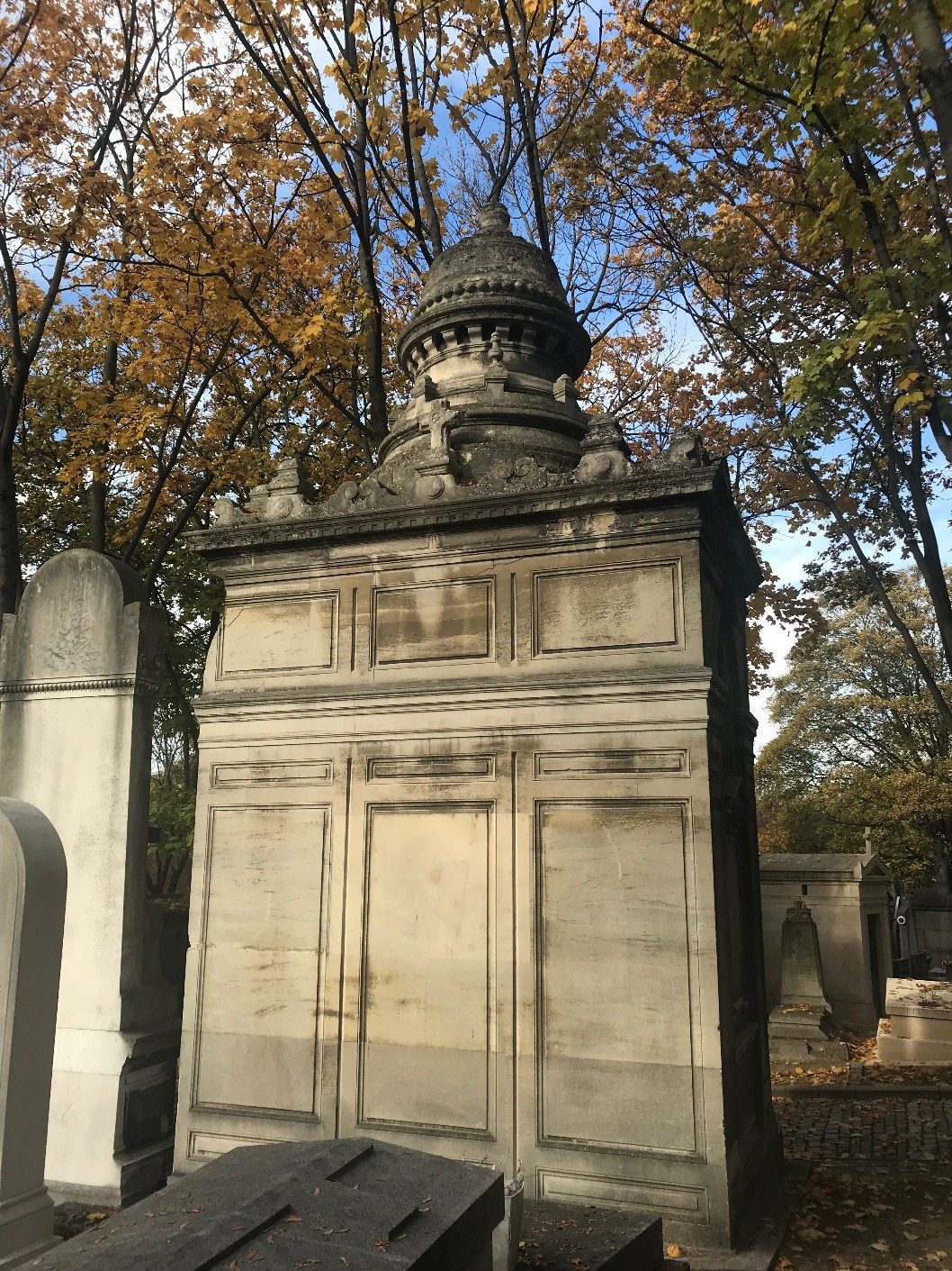 Philippe Ricord's tomb, Paris 2.JPG